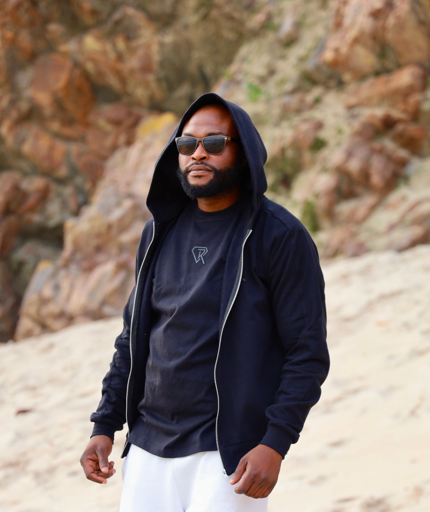 BLACK CORE HOODIE
