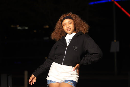CORE CROP HOODIE