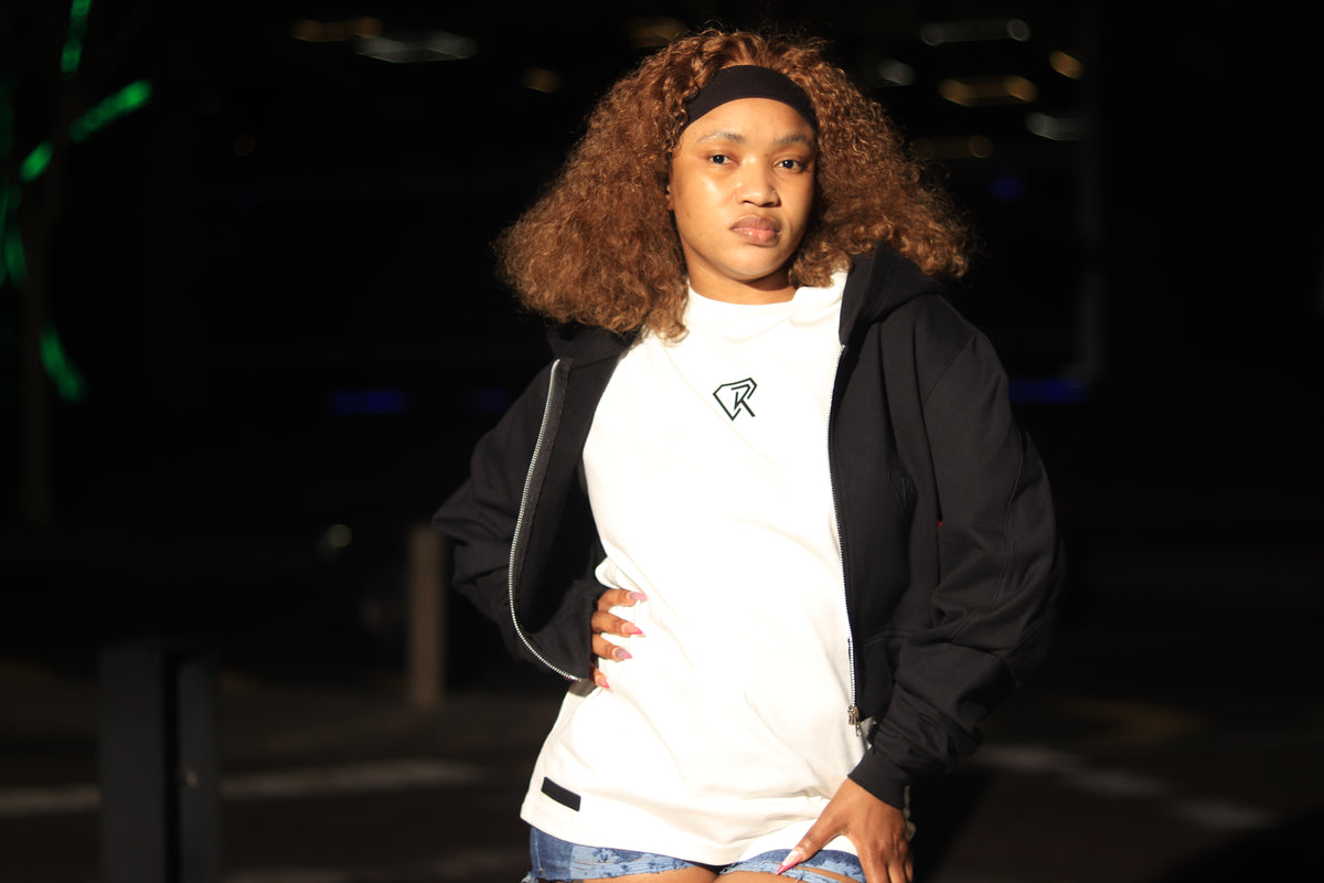 CORE CROP HOODIE